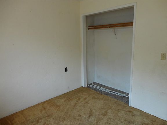 5th image of 405 Williams Way