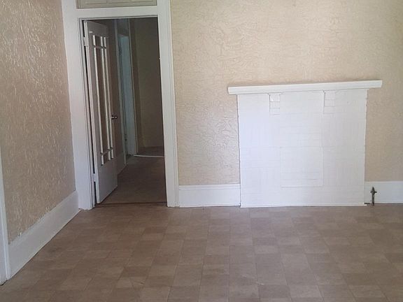 2nd image of 208 S Panama St #2BDRM