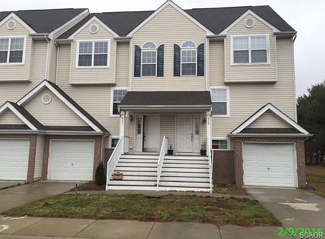 1st image of 647 Rosemary Dr