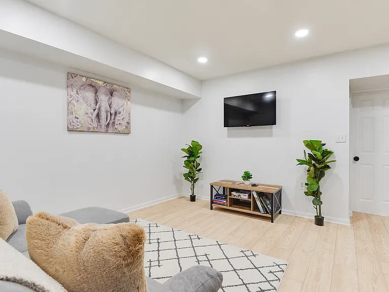1255 Raum St NE #1 — Photo 19