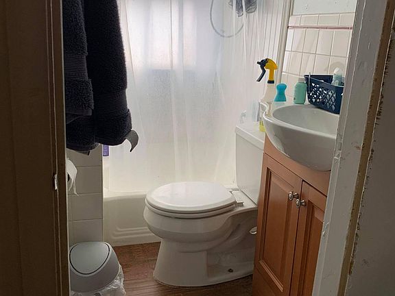3rd image of 2362 Wheeler St APT 3