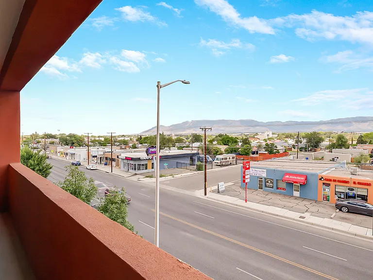 Unit 310 Balcony has mountain and Balloon Festival Views!