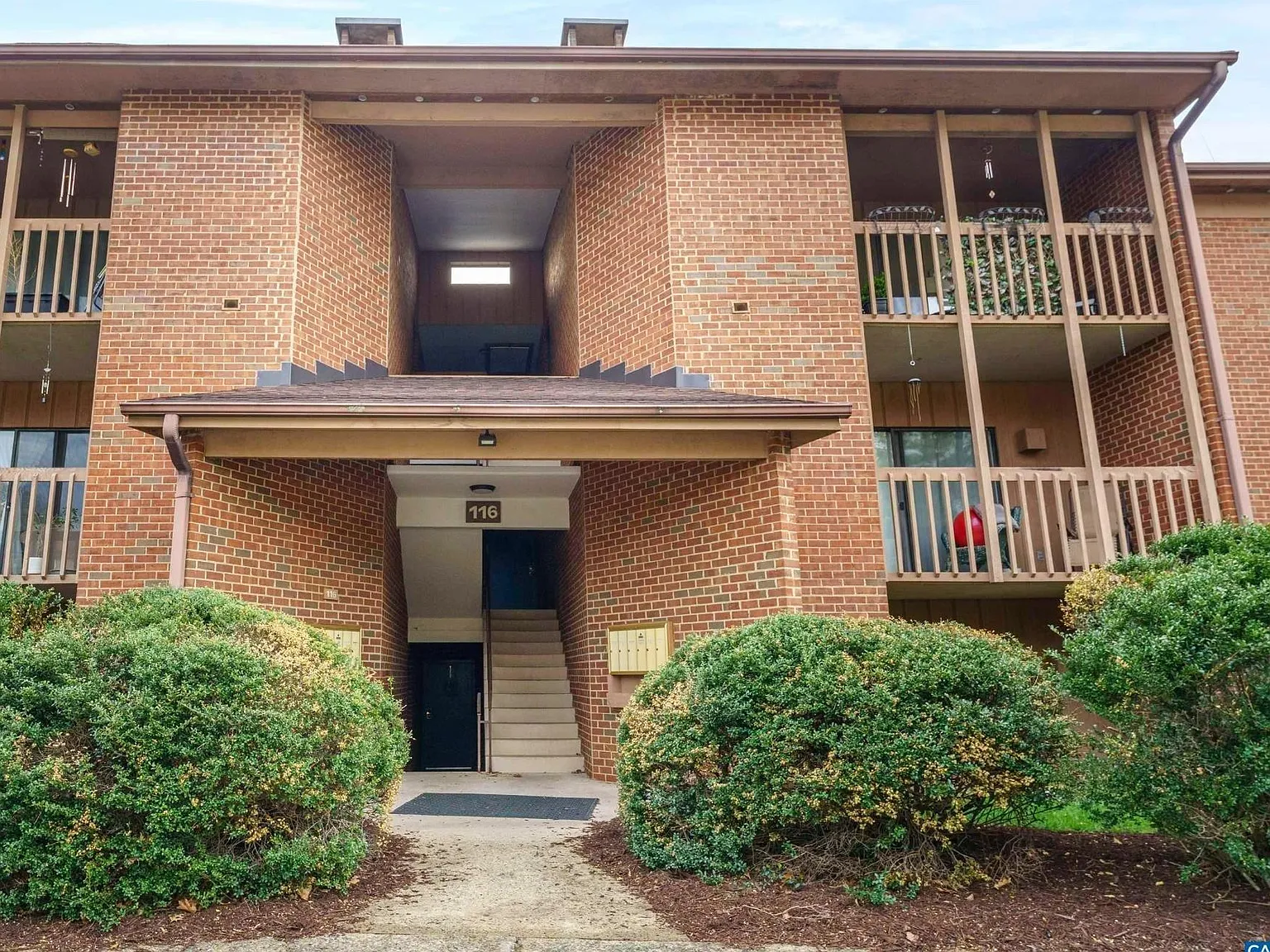 2 bed, 2.0 bath, 1120 sqft, $1,895 — Photo 1