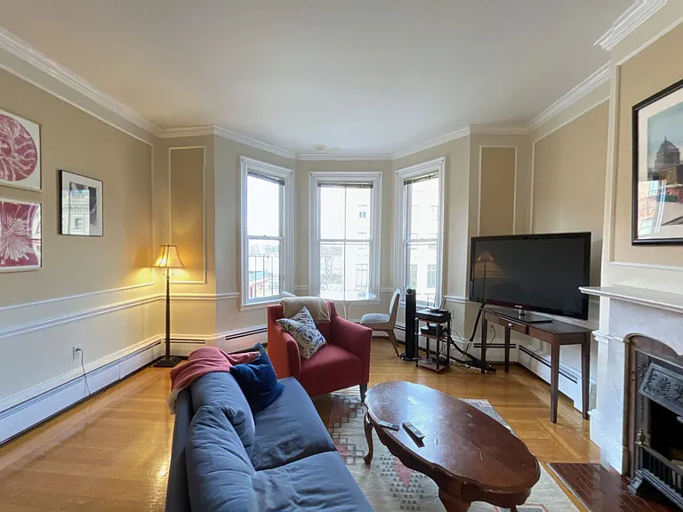 431 Beacon St #3 — Photo 3