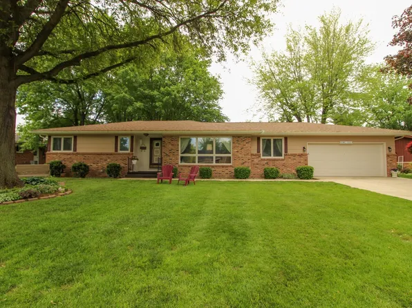 216 Walnut Dr, Gas City, IN 46933