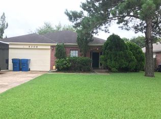 5709 Village Park Dr, Katy, TX 77493