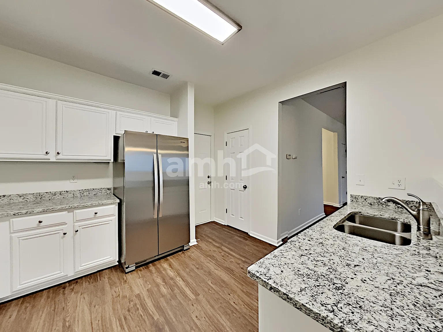 3 bed, 2.5 bath, 1522 sqft, $2,250 — Photo 4