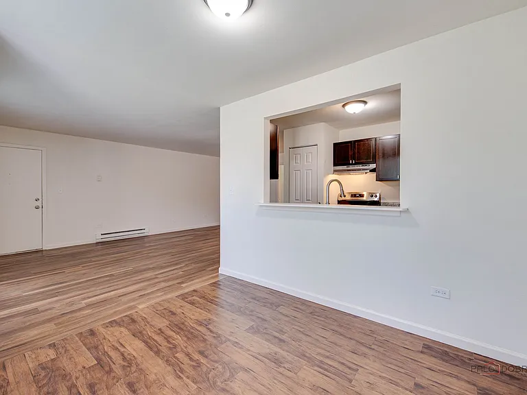 Hawthorne Glen Apartments — Photo 11