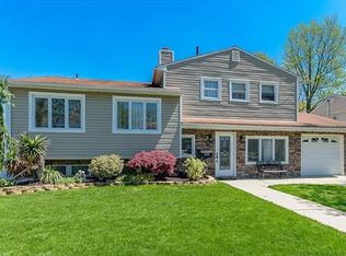 108 Cypress Dr, Colonia, NJ 07067