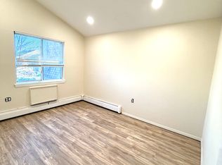 303 Howe Ave FLOOR 2, Bronx, NY 10473