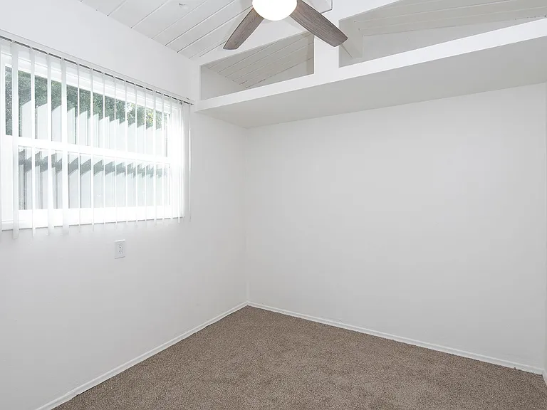 Aztec Lofts Apartments — Photo 17