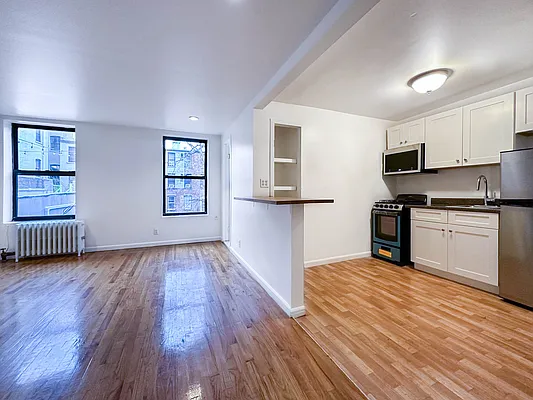 Rented by Brown Harris Stevens | media 6