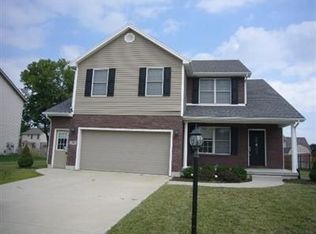 209 Auburn Meadows Ct, Carlisle, OH 45005