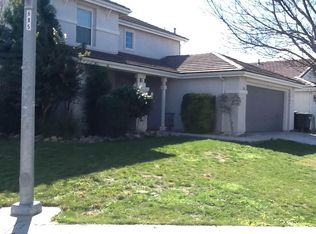 1106 Bullfinch Dr, Patterson, CA 95363