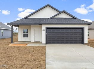 3238 Ten Acre Rd, Panama City, FL 32405