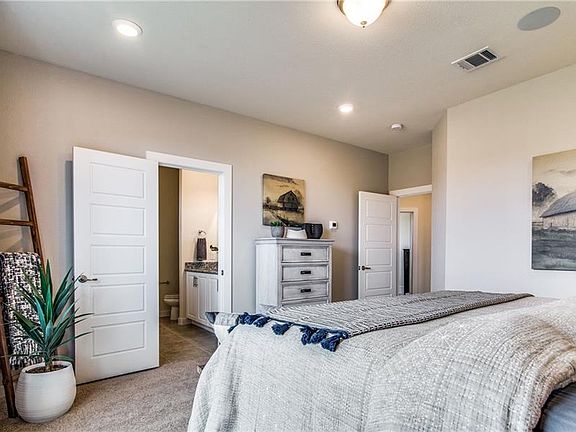 4th image of 4112 Mistflower Way