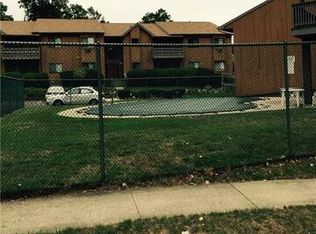 67 Riverview Dr, Bridgeport, CT 06606