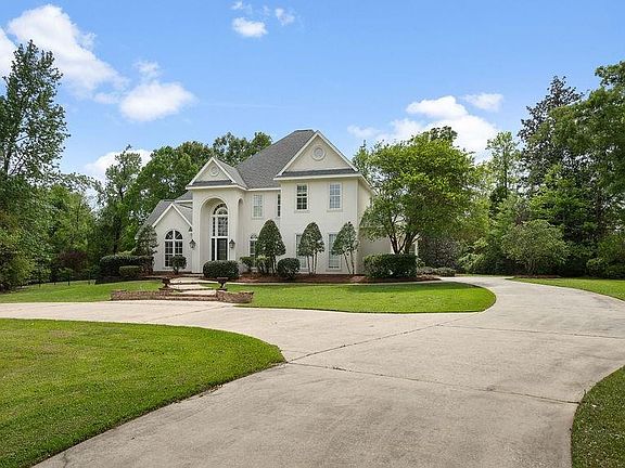 3rd image of 119 Maple Ridge Way