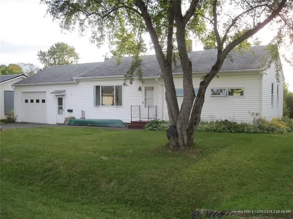 116 Canterbury St, Presque Isle, ME 04769