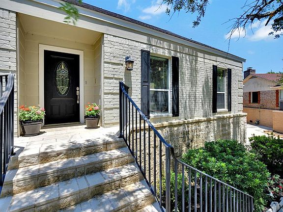 5th image of 324 Empress Ln