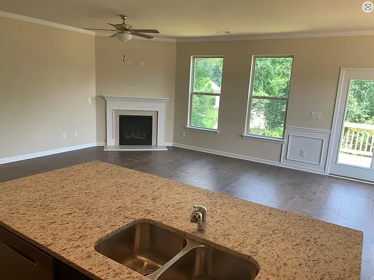 2173 Shetley Creek Dr — Photo 2