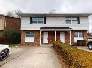 33 Garden Ln, Huntington, WV 25705