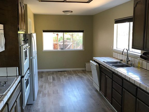 3rd image of 1032 Bret Cove Ct