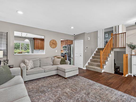 4th image of 1000 Timberwood Ln
