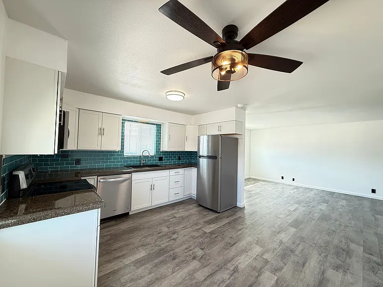 3361 Oro Grande Blvd — Photo 3