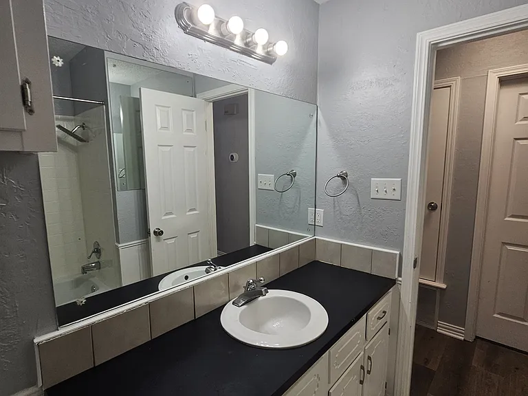4617 NE Columbia Ave — Photo 12