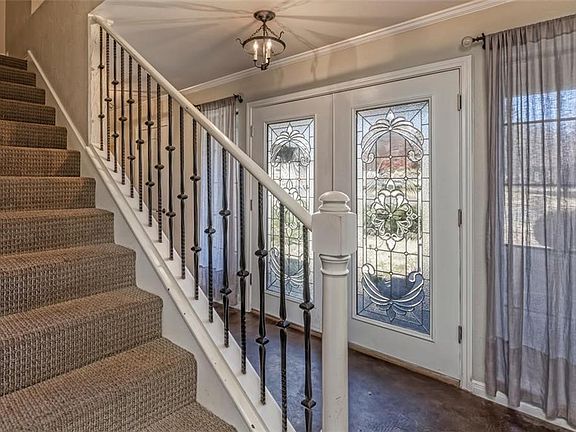 4th image of 201 Westlane Cir