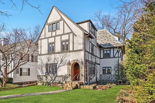 Sold by Trebach Realty | media 2