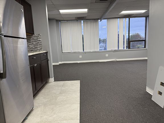2nd image of 5097 N Elston Ave #301