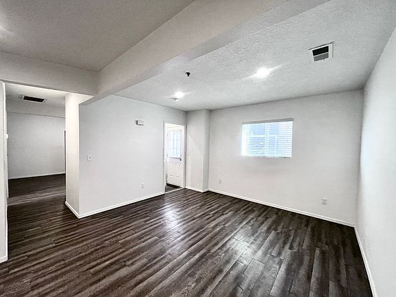 2nd image of 1808-1810 Gold Ave SE #B