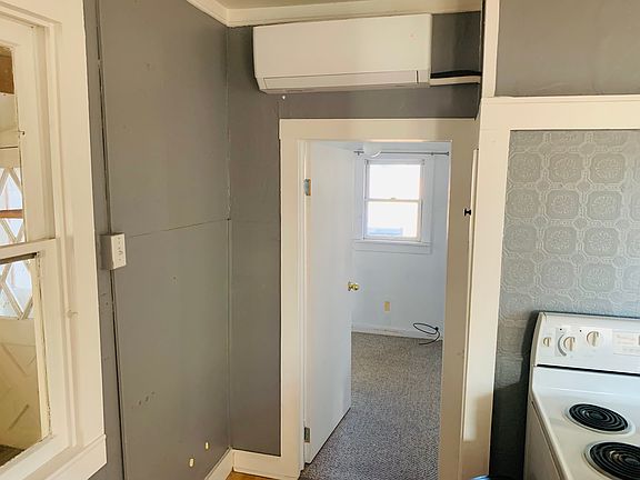 2nd image of 519 N 2nd St