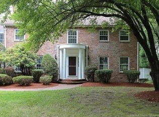 17 Quail Run Rd, North Andover, MA 01845