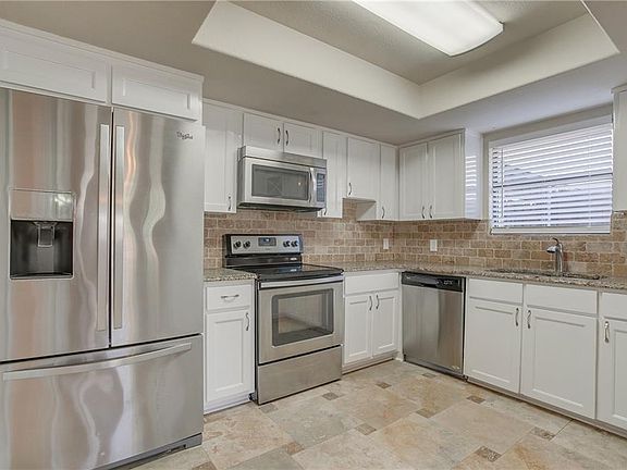 5th image of 6210 Aires Dr
