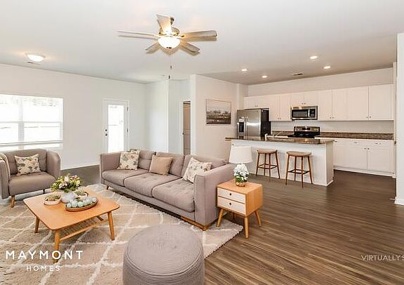4th image of 360 Augustine Dr