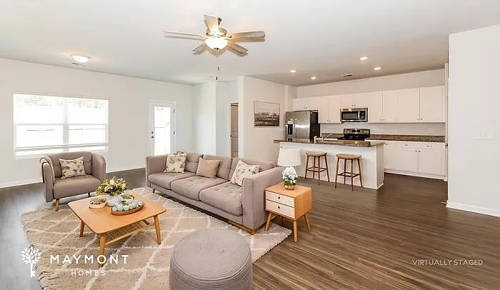 360 Augustine Dr — Photo 4