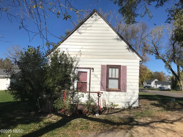 1133 3rd Ave SE, Watertown, SD 57201