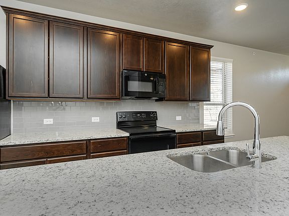 2nd image of 4089 Cross Park Dr #612
