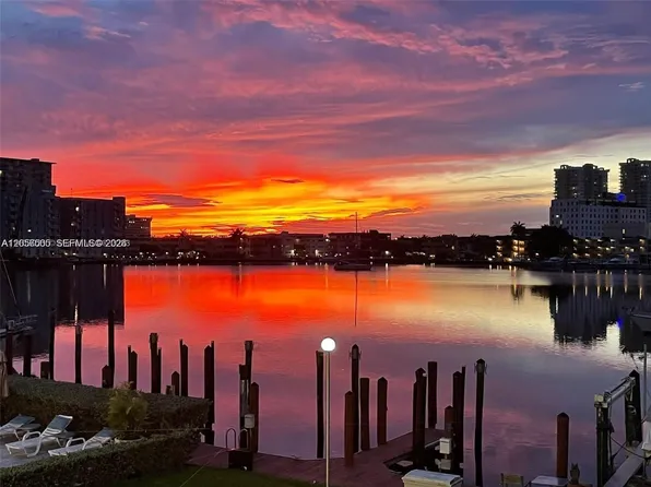 200 Golden Isles Dr APT 206, Hallandale Beach, FL 33009