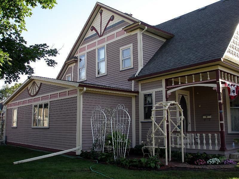 608 E 4th St, Vinton, IA 52349 Zillow