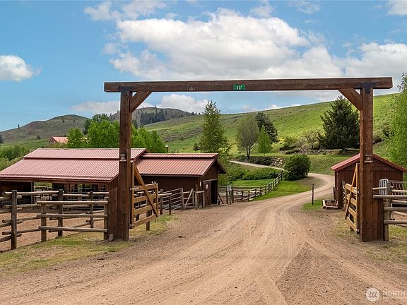 4th image of 373 Rendezvous Road
