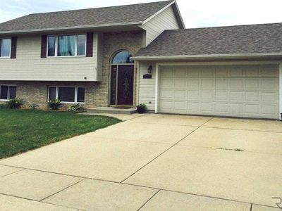 113 W Evergreen Dr, Brandon, SD, 57005