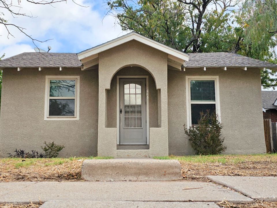 1st image of 213 S Ave E #A-1145