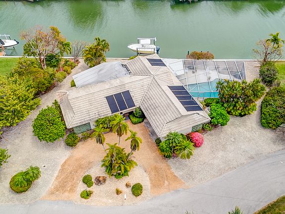 4th image of 1470 Angel Dr