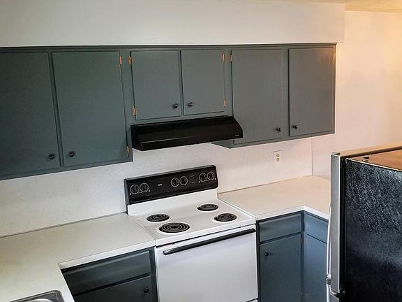 4th image of 1133 McCarley Dr W