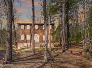 1162 Lake Of The Pines Blvd S, East Stroudsburg, PA
