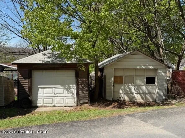 617 E Abbott St, Lansford, PA 18232